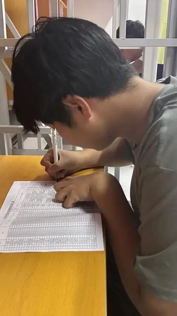 安全教育|保定理工學(xué)院|管理學(xué)院|平安過國慶，安全需謹(jǐn)記