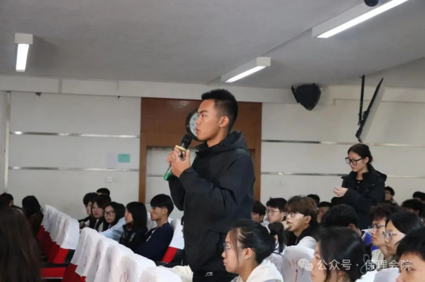 保定理工學院會計學院錘煉精英團隊，領航班級發(fā)展