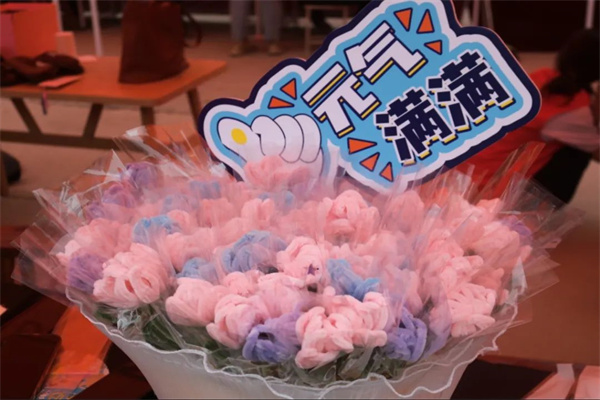 青春志愿行，黨建引領(lǐng)新——康復(fù)醫(yī)學(xué)院黨建工作站和青年志愿者迎新風(fēng)采