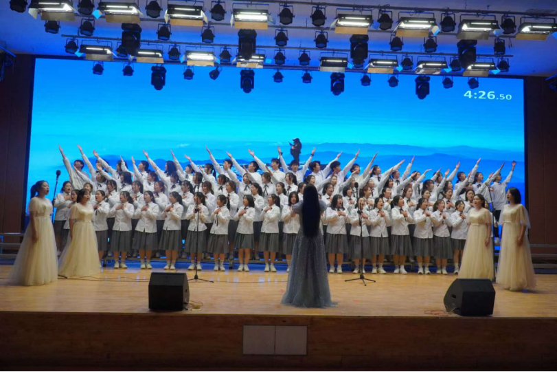 青春校園|以青春之名，頌盛世華章--保定理工學院紀念“一二·九”運動大型合唱會圓滿落幕