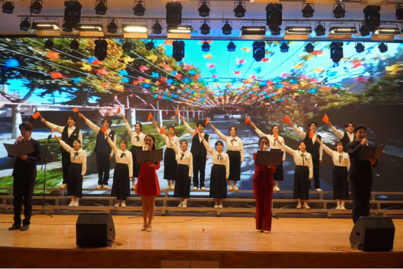 青春校園|以青春之名，頌盛世華章--保定理工學院紀念“一二·九”運動大型合唱會圓滿落幕