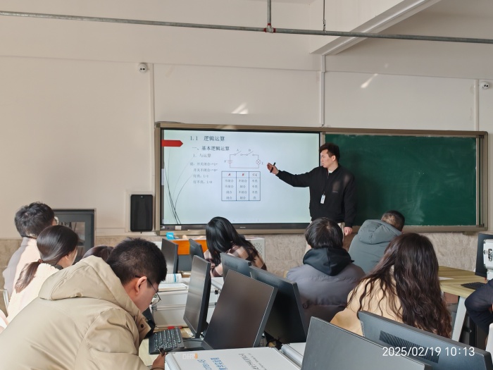 【匠心錘煉，教學(xué)精進】 磨課技，提師能—信息科學(xué)與工程學(xué)院教師練課精進系列活動（一）順利開展