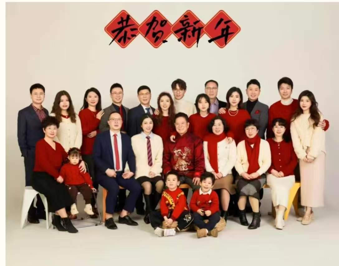 保理特色寒假作業(第一期)| 全家福大片,溫暖來襲~