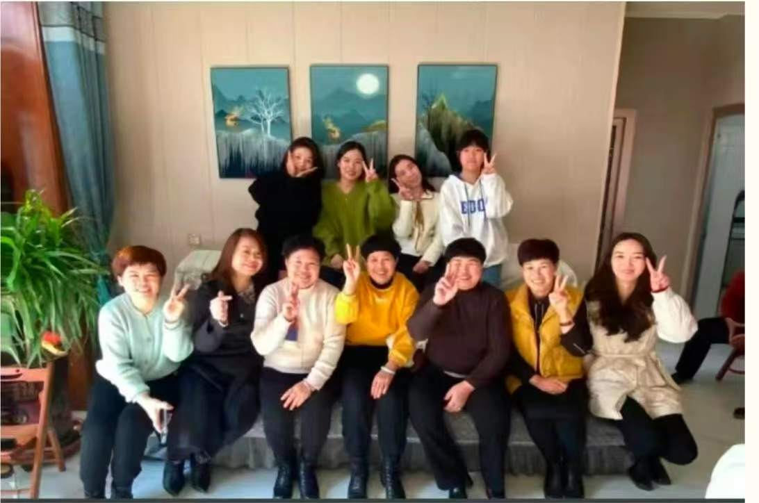 保理特色寒假作業(第一期)| 全家福大片,溫暖來襲~