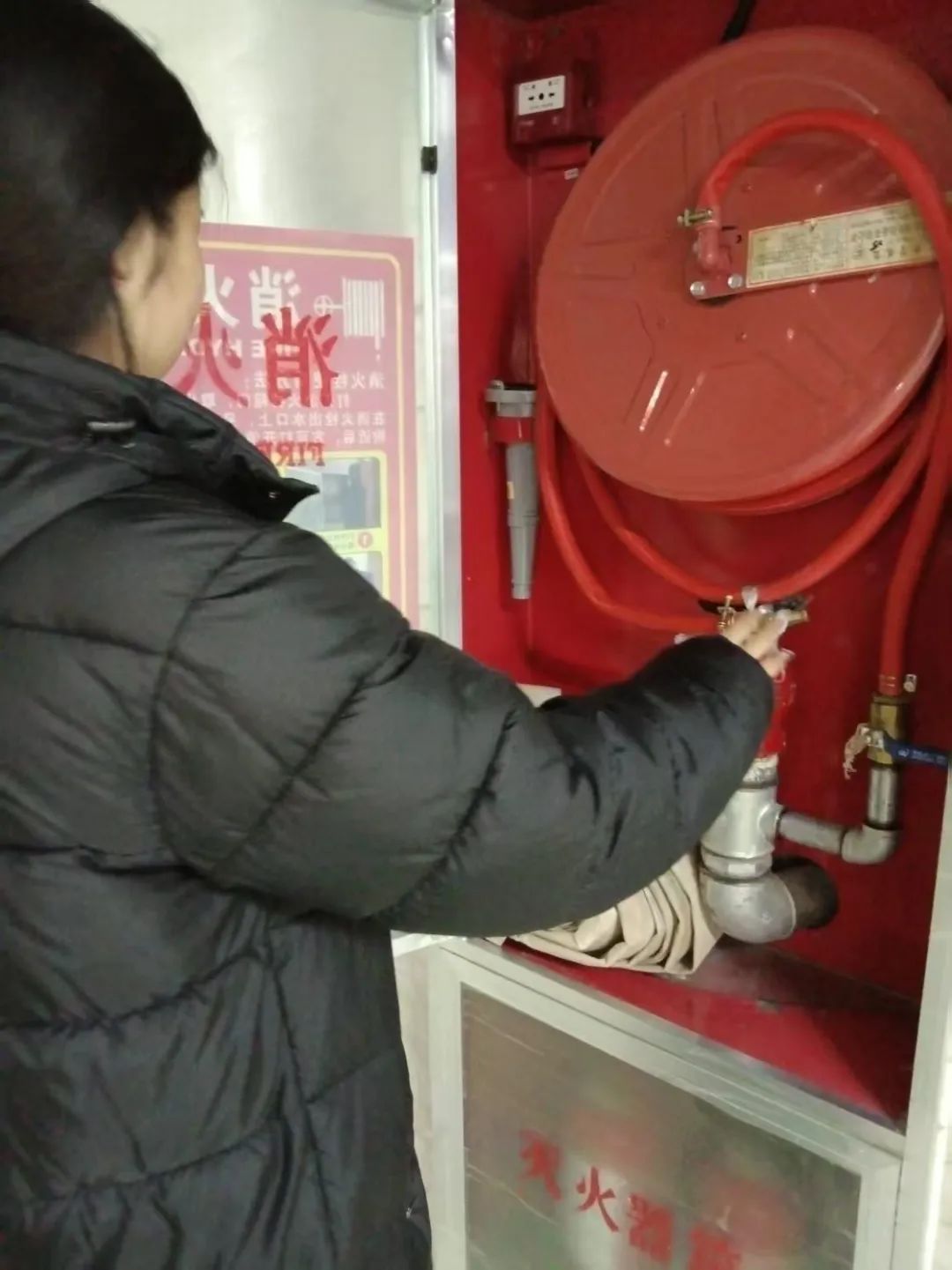 筑牢安全防線，共建和諧校園