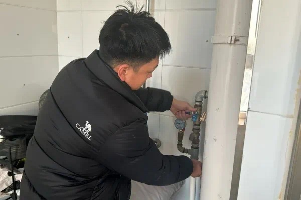 輔導員在行動：全面排查隱患，守護學生安全