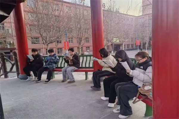 保定理工學院經濟學院：晨讀風尚起，學風建設與養成教育并進