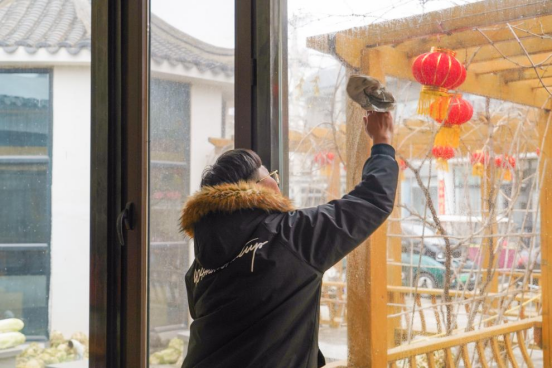 志愿服務 紅心向黨——我校黨員志愿者服務隊開展敬老活動