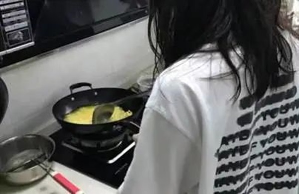 孝老愛親(六)|保定理工學(xué)院|管理學(xué)院|孝老之行踐于微，愛親之情暖人心