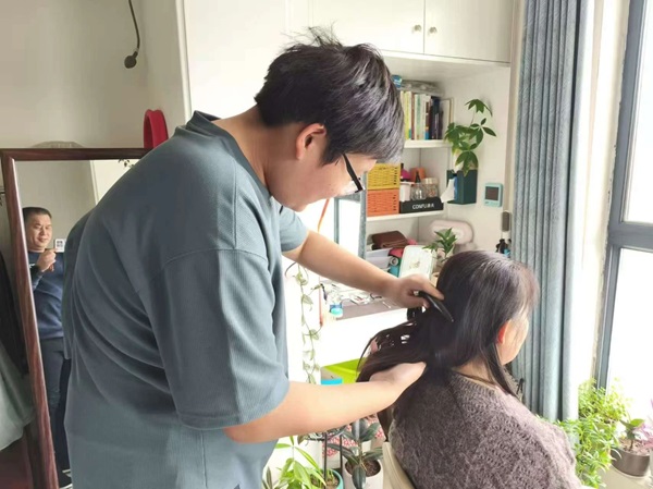 孝老愛親（八）|保定理工學院|管理學院|傳承美德，學生在行動