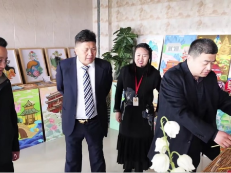 非遺扎染煥新彩 傳承古法啟新篇 ——視覺傳達設計教研室進行“匠心扎染”主題活動