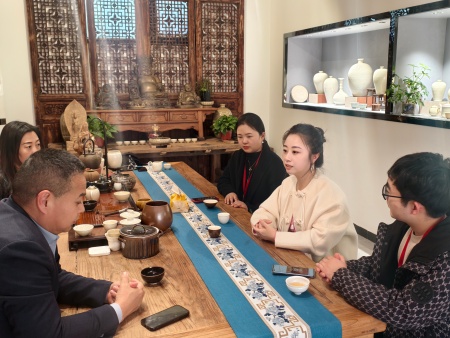 保定理工學院與大宋定瓷共商實習基地深度合作方案—校企攜手探索傳統文化傳承與創新路徑