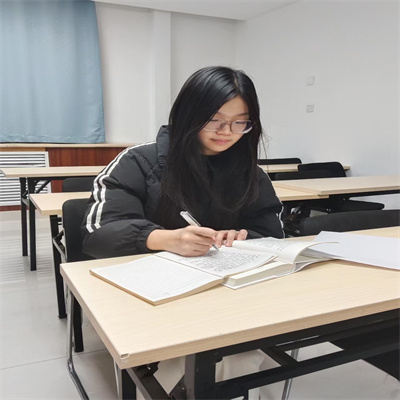 保定理工學(xué)院||經(jīng)濟(jì)學(xué)院||循夢而行，向陽而生|2023-2024學(xué)年國家獎學(xué)金獲得者風(fēng)采展示（三）——賈子晗