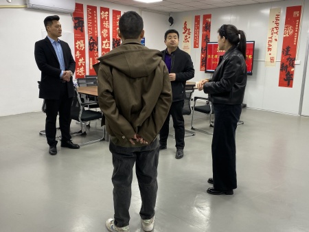 訪企拓崗搭橋梁 校企合作促發(fā)展