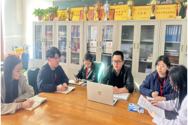 守護心靈，健康成長——保定理工學院經濟學院成功舉辦輔導員心理危機干預培訓會