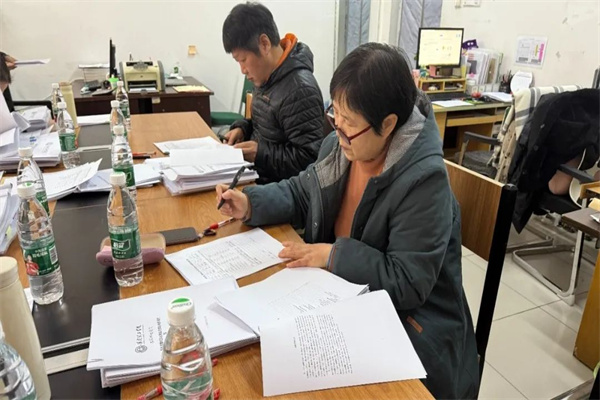 經(jīng)濟(jì)學(xué)院組織開展2025屆畢業(yè)論文中期檢查