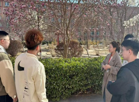 校園綠意探秘 實踐賦能成長 藝術學院環境設計專業《景觀植物學》校園考察