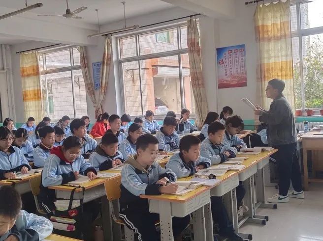 揚帆破浪啟新航，踔厲奮發正當時，在實踐中書寫華章——優秀實習生（六）