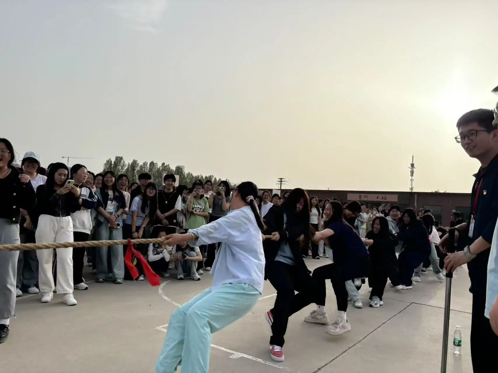 陽光體育展風采，活力校園向未來