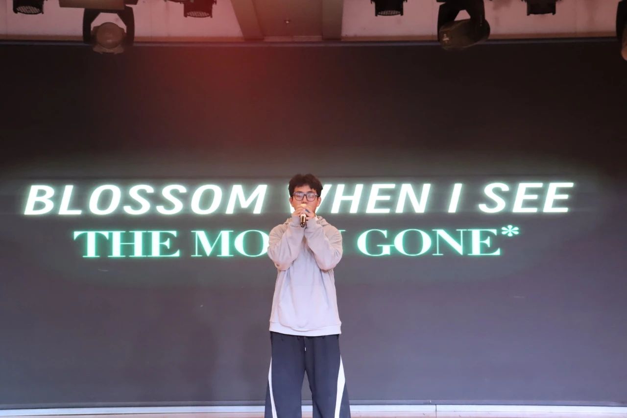 “崇德尚學(xué)揚師道，鋒華正茂育新人”三月份教育學(xué)院表彰大會