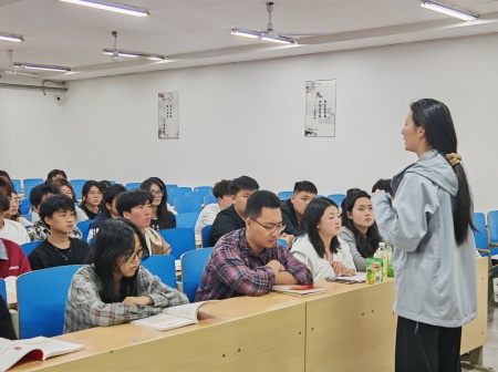 藝術與信仰的交融：一場紅色書籍讀書班的思想碰撞