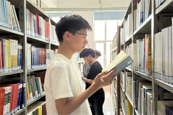 【書香啟智，經韻潤心】春光美如斯，讀書正當時——世界讀書日閱讀活動