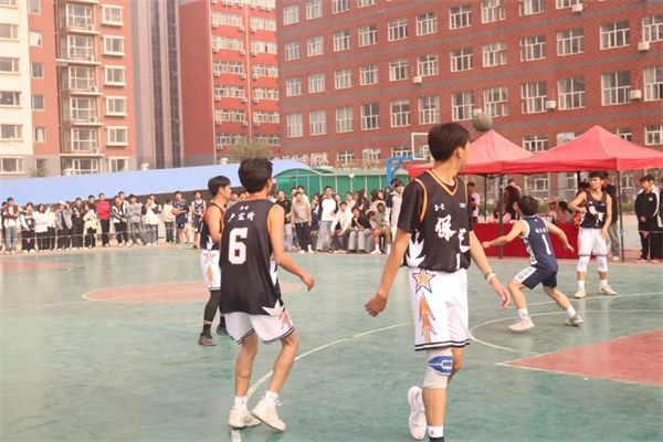 繪夢青春，力挽狂“籃”——我院積極參加學校舉辦的第十九屆籃球賽暨第一屆啦啦操比賽