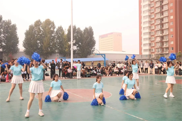 繪夢青春，力挽狂“籃”——我院積極參加學校舉辦的第十九屆籃球賽暨第一屆啦啦操比賽