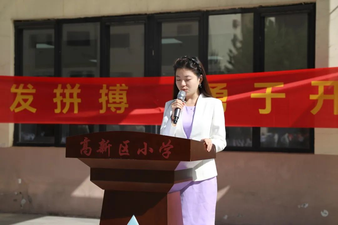 龍舞翩躚潤童心,美育芳華育幼苗