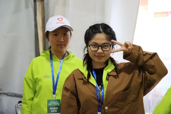 熱血青春助跑未來”——保定理工學(xué)院藝術(shù)學(xué)院志愿者為長城汽車智慧工廠半馬蓄勢添彩