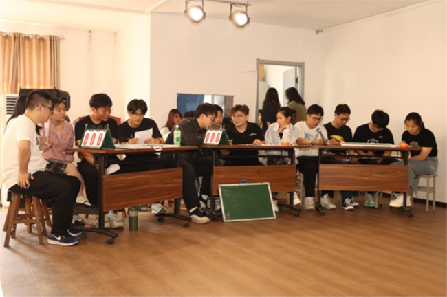 保定理工學院成功舉辦2025年大學生人文知識競賽