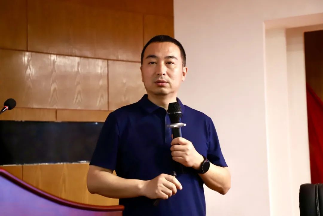 宣講燃軍夢(mèng)，青春筑國(guó)防—保定理工學(xué)院征兵宣傳進(jìn)校園