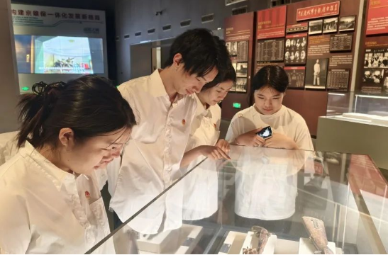 探秘千年文脈，共赴文化之約———會計學院師生赴保定市博物館開展沉浸式研學