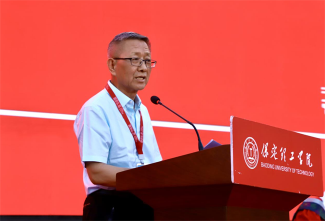 執青春之筆書華章 攜母校之盼赴遠方——保定理工學院2025屆畢業典禮圓滿落幕