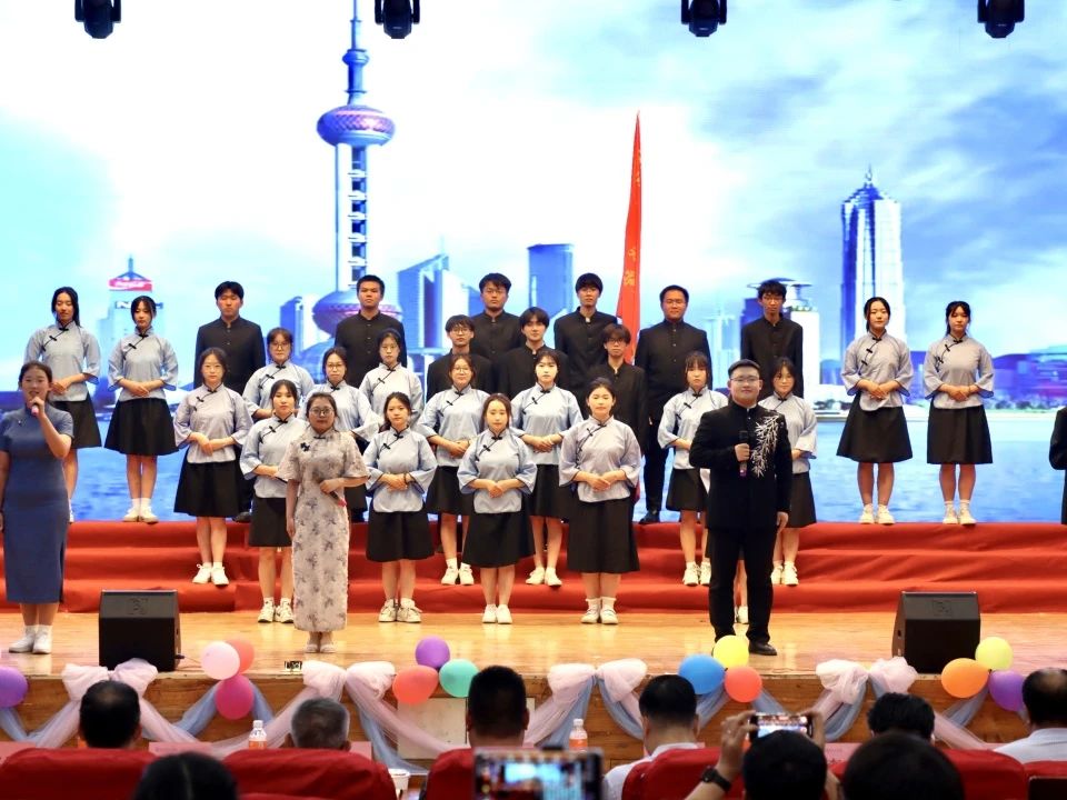 青春誦經典傳承信仰 學子詠馬列鑄魂育人 保定理工學院舉辦馬列經典誦讀大賽深化思政教育