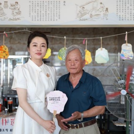 “家校藝站，共赴新程”藝術學院2025屆畢業典禮暨家長接待日圓滿舉行