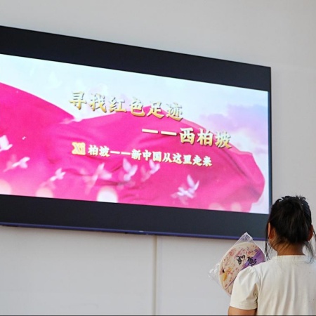 “家校藝站，共赴新程”藝術學院2025屆畢業典禮暨家長接待日圓滿舉行