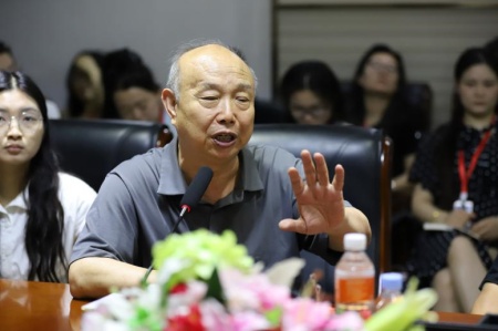 藝術(shù)學院舉辦專家座談會 聚焦學院建設(shè) 共繪發(fā)展藍圖