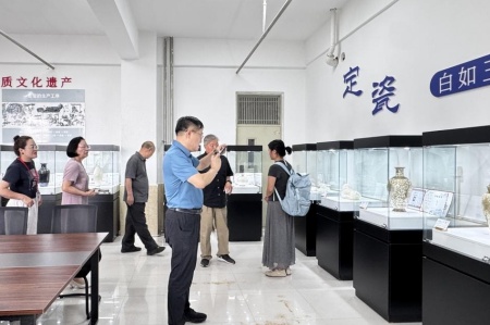 藝術(shù)學院舉辦專家座談會 聚焦學院建設(shè) 共繪發(fā)展藍圖