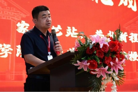 “撥穗正冠 禮成芳華”藝術學院2025屆畢業典禮暨學位授予儀式完美收官