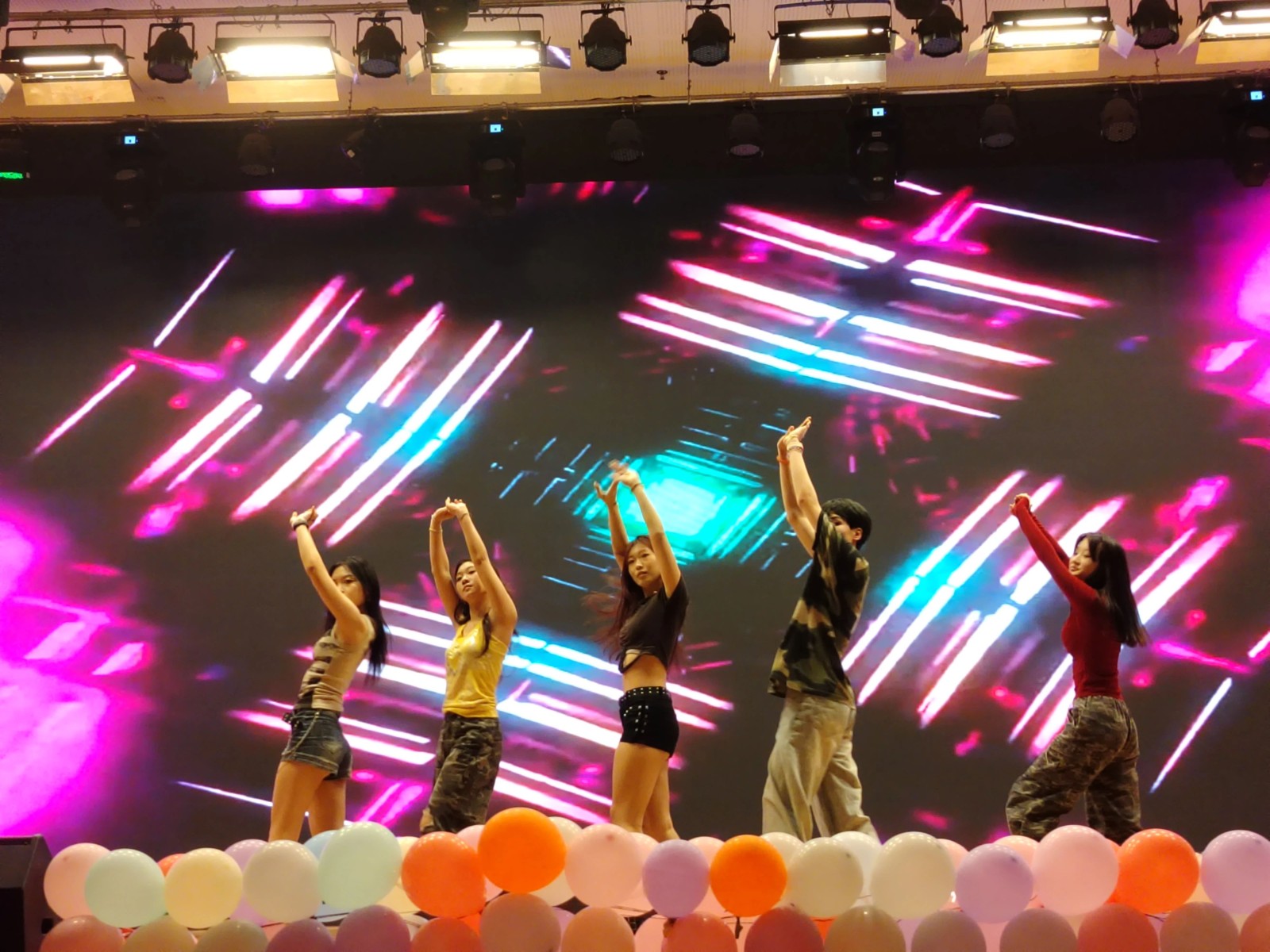 保定理工學院‖教育學院‖教育學院2025屆“墨韻育桃李 師心照遠方”畢業典禮暨畢業晚會