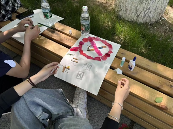 體驗式教育|保定理工學院|管理學院|創意勞動課助力無煙校園與文明出行建設