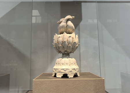 校企攜手育英才 基地揭牌促實踐 保定理工學(xué)院藝術(shù)學(xué)院與大宋定瓷共建實習(xí)基地