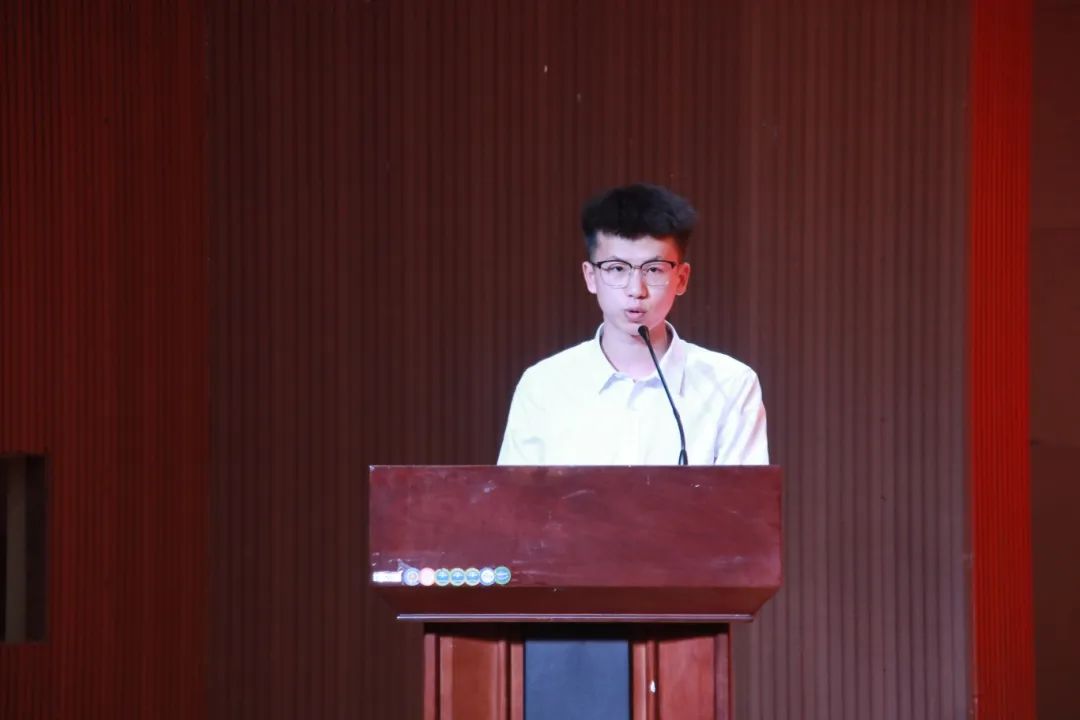 “礪技修能擔(dān)使命 勇毅篤行樹楷模”——資源學(xué)院2024年度表彰大會圓滿舉行