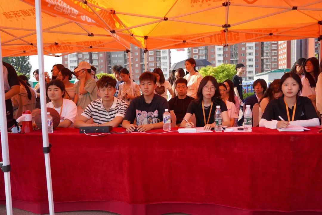 我校男籃凱歌高奏 功成志酬