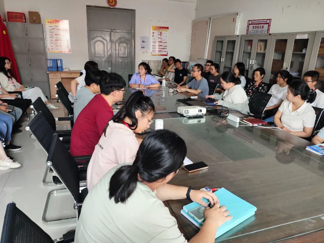 聚焦成長路徑 破解發展難題 資源與工程技術學院召開新教師座談會