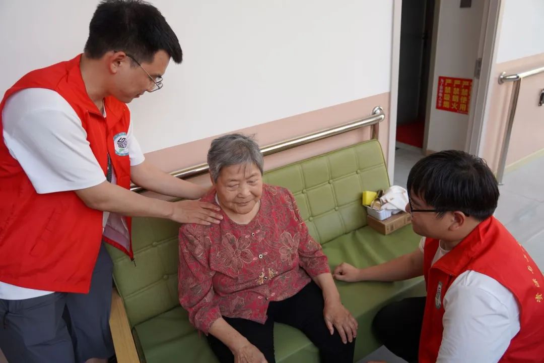 服務進社區 熱情暖人心——南大園社區社會實踐