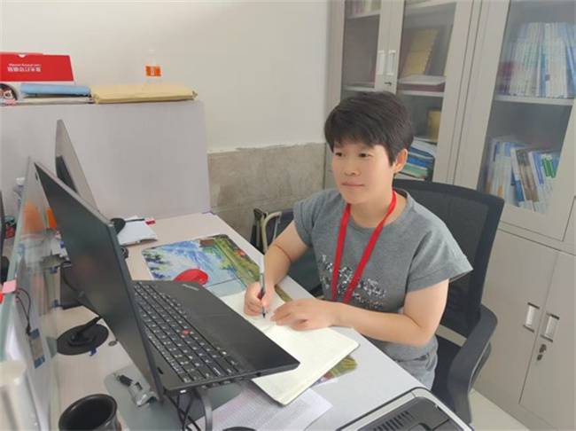 我校優(yōu)秀共產(chǎn)黨員、優(yōu)秀黨務(wù)工作者和先進基層黨組織受到上級表彰