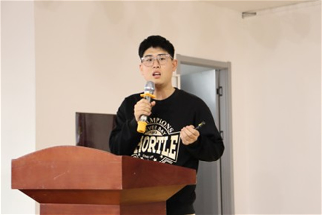 我校優(yōu)秀共產(chǎn)黨員、優(yōu)秀黨務(wù)工作者和先進基層黨組織受到上級表彰