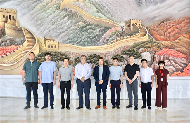 塞浦路斯那波勒斯大學校長一行再度訪問保定理工學院